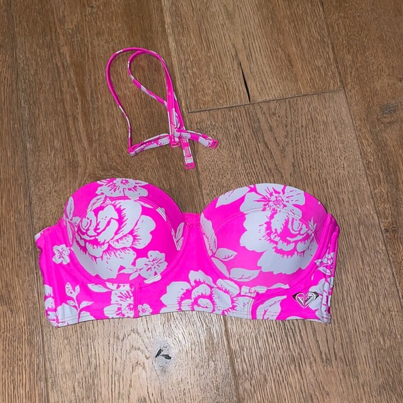 Roxy underwire bikini top with removable straps - Picture 2 of 7